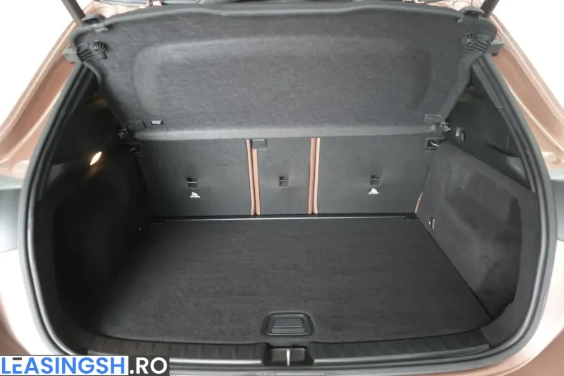 Mercedes-Benz GLA 220 (Clasa GLA) din 2023 cu 48.000 km - oferta MER230648 - foto 32