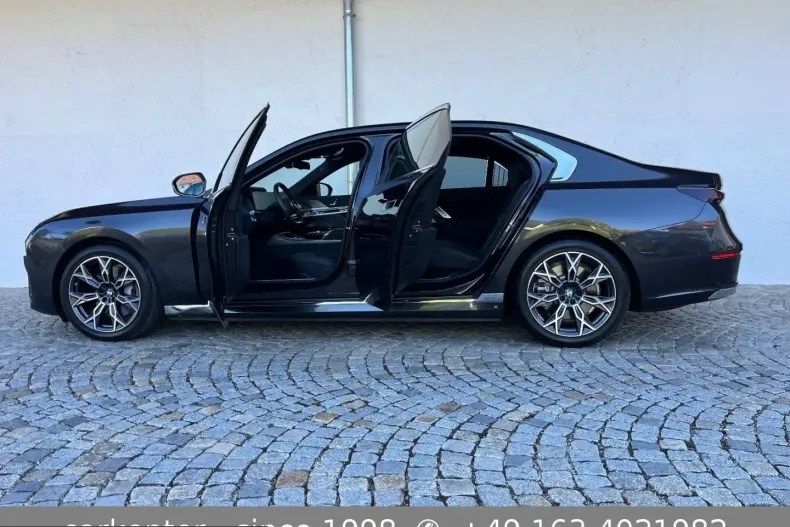 BMW i7 (Seria 7) din 2024 cu 4.721 km - oferta BMW230649 - foto 2