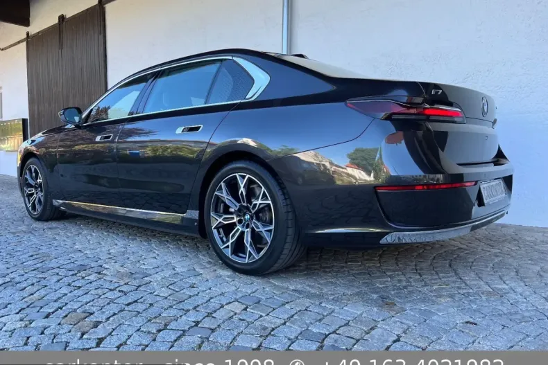 BMW i7 (Seria 7) din 2024 cu 4.721 km - oferta BMW230649 - foto 3