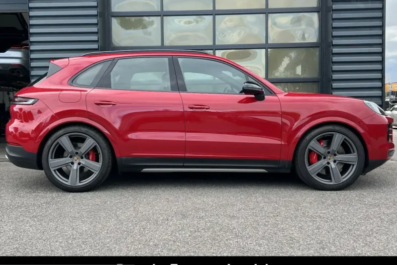 Porsche Cayenne din 2024 cu 7.800 km - oferta POR230660 - foto 8