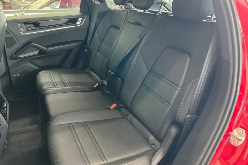 Porsche Cayenne din 2024 cu 7.800 km - oferta POR230660 - foto 26