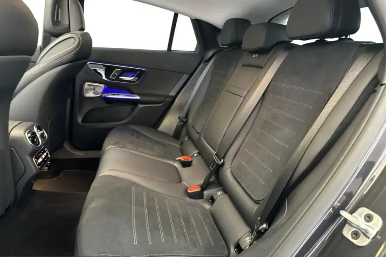 Mercedes-Benz GLC 400 (Clasa GLC) din 2025 cu 15.649 km - oferta MER230664 - foto 12