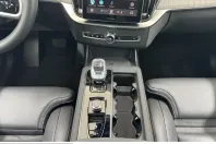 Volvo XC90 din 2025 cu 24.565 km - oferta VOL230667 - foto 6