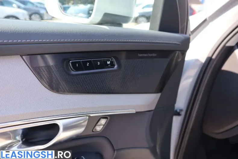 Volvo XC90 din 2025 cu 32.838 km - oferta VOL230668 - foto 16