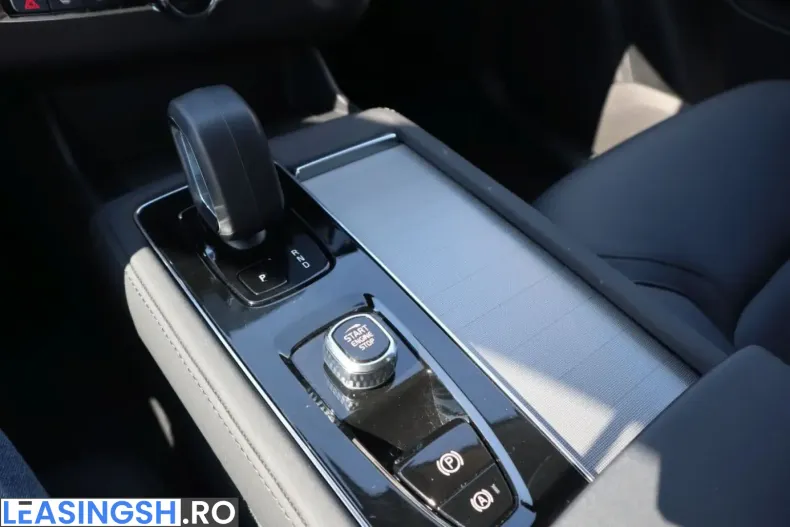 Volvo XC90 din 2025 cu 32.838 km - oferta VOL230668 - foto 21