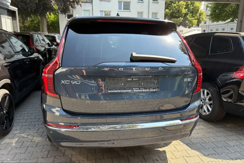 Volvo XC90 din 2025 cu 21.671 km - oferta VOL230671 - foto 4