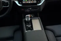 Volvo XC90 din 2025 cu 21.671 km - oferta VOL230671 - foto 18