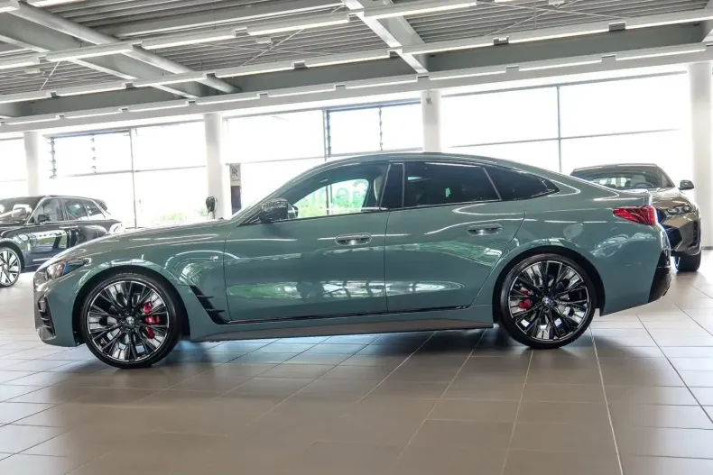 BMW M440 (Seria 4) din 2025 cu 12.992 km - oferta BMW230685 - foto 20