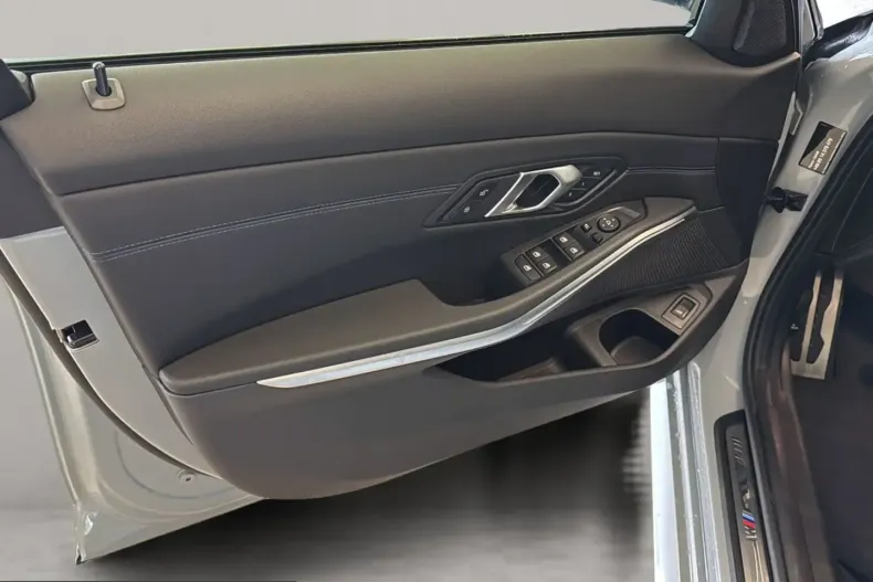 BMW M340d (Seria 3) din 2025 cu 21.275 km - oferta BMW230698 - foto 16