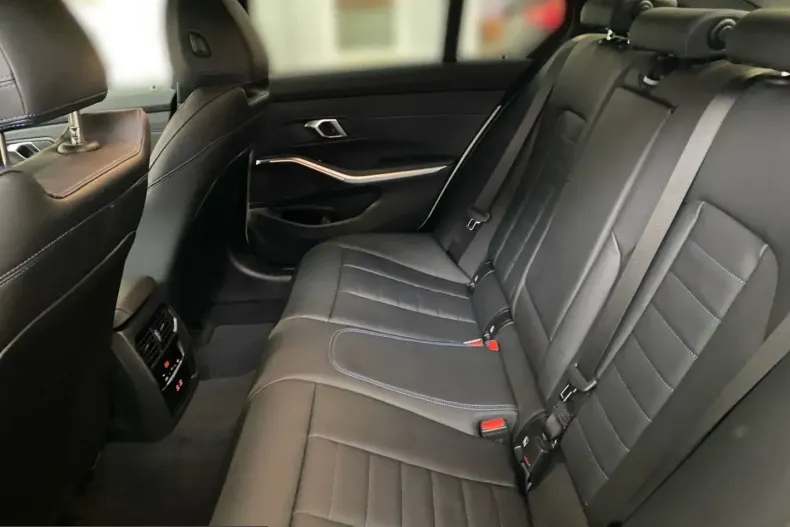 BMW M340d (Seria 3) din 2025 cu 13.900 km - oferta BMW230703 - foto 10