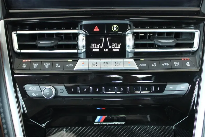 BMW M8 (Seria 8) din 2022 cu 25.202 km - oferta BMW230709 - foto 17