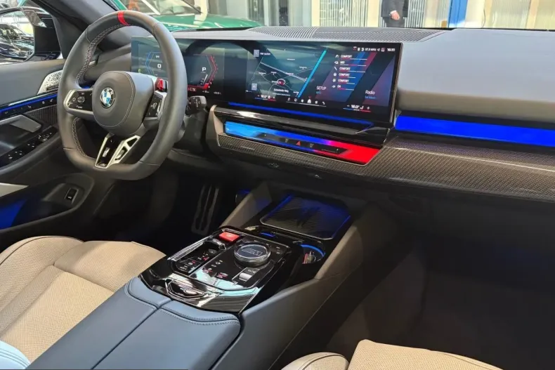 BMW M5 (Seria 5) din 2025 cu 21.431 km - oferta BMW230710 - foto 4