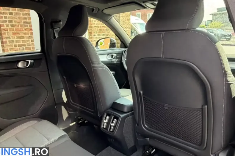 Volvo XC40 din 2025 cu 14.288 km - oferta VOL230722 - foto 12