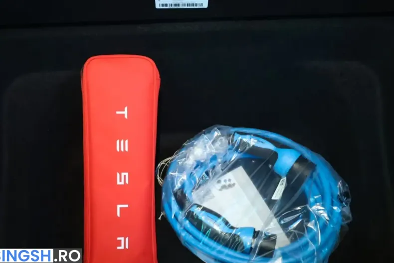Tesla Model Y din 2026 cu 4.000 km - oferta TES230724 - foto 4