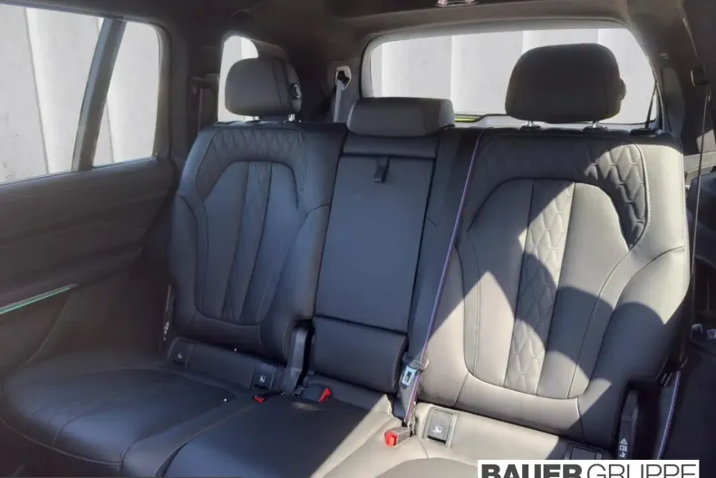 BMW X7 (Seria X) din 2024 cu 56.873 km - oferta BMW230740 - foto 14