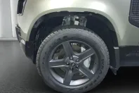 Land Rover Defender din 2024 cu 10.606 km - oferta LAN230744 - foto 6