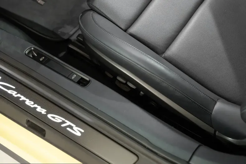 Porsche 992 din 2025 cu 4.200 km - oferta POR230745 - foto 36