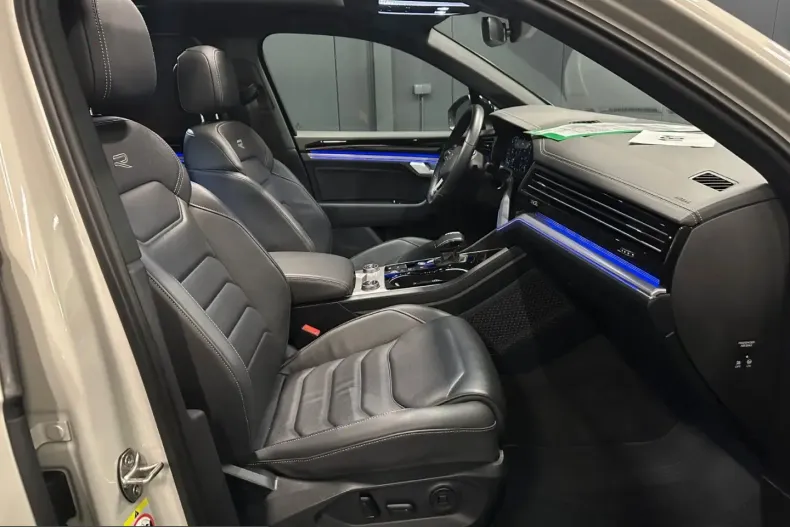 Volkswagen Touareg din 2023 cu 57.000 km - oferta VOL230747 - foto 9
