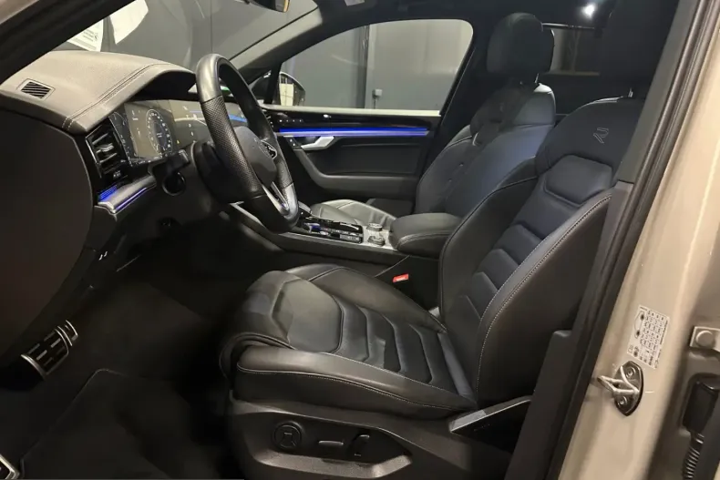 Volkswagen Touareg din 2023 cu 57.000 km - oferta VOL230747 - foto 14