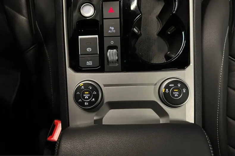 Volkswagen Touareg din 2023 cu 57.000 km - oferta VOL230747 - foto 21