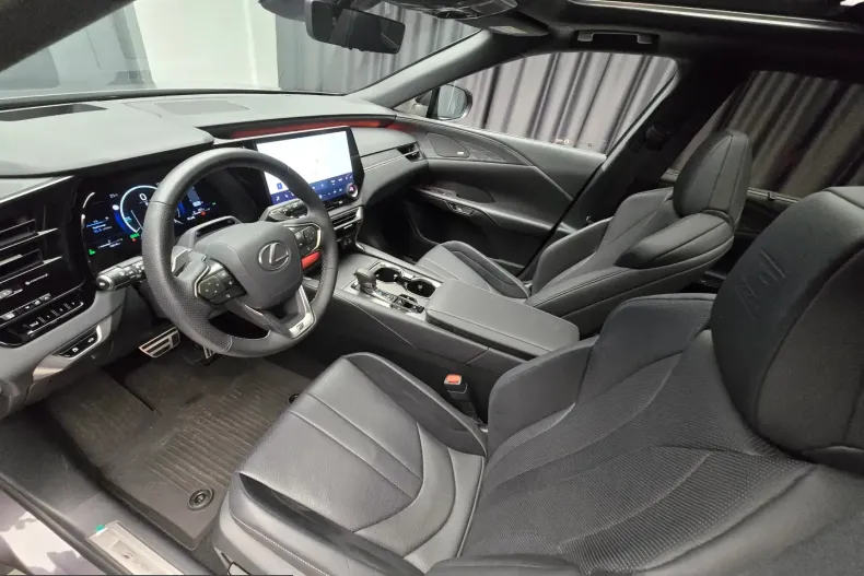 Lexus RX 500 din 2023 cu 29.020 km - oferta LEX230750 - foto 4
