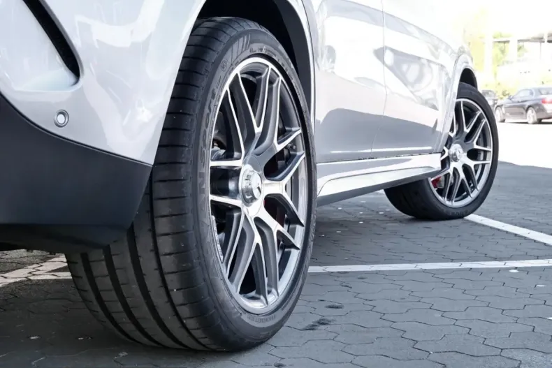 Mercedes-Benz GLE 63 AMG (Clasa GLE) din 2024 cu 30.500 km - oferta MER230752 - foto 5