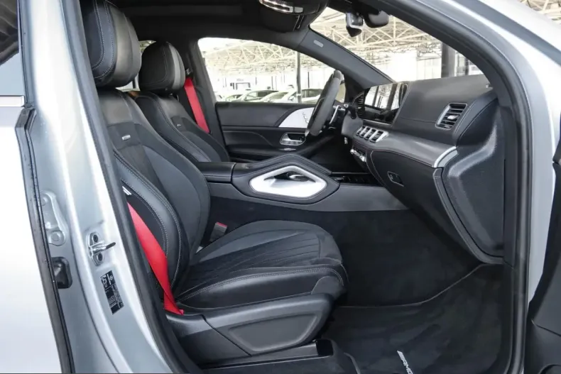 Mercedes-Benz GLE 63 AMG (Clasa GLE) din 2024 cu 30.500 km - oferta MER230752 - foto 7