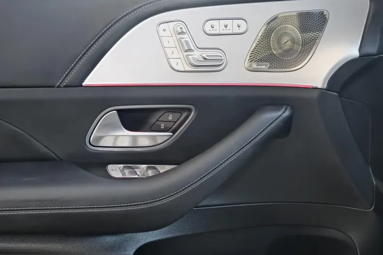 Mercedes-Benz GLE 63 AMG (Clasa GLE) din 2024 cu 30.500 km - oferta MER230752 - foto 17
