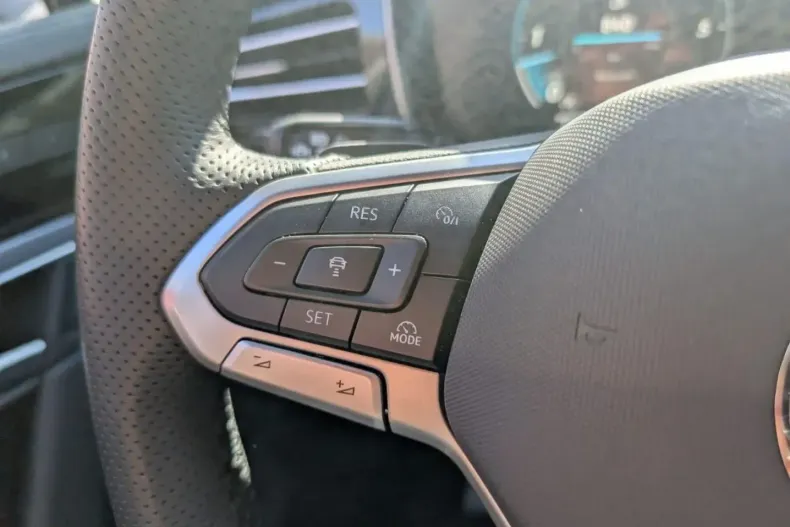 Volkswagen Touareg din 2025 cu 29.950 km - oferta VOL230761 - foto 15
