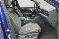 Volkswagen Touareg din 2022 cu 76.175 km - oferta VOL230762 - foto 3