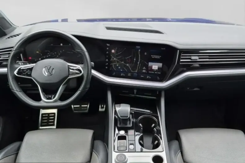 Volkswagen Touareg din 2022 cu 76.175 km - oferta VOL230762 - foto 4