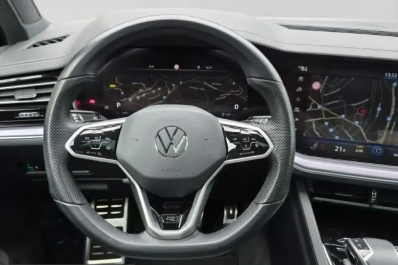 Volkswagen Touareg din 2022 cu 76.175 km - oferta VOL230762 - foto 8
