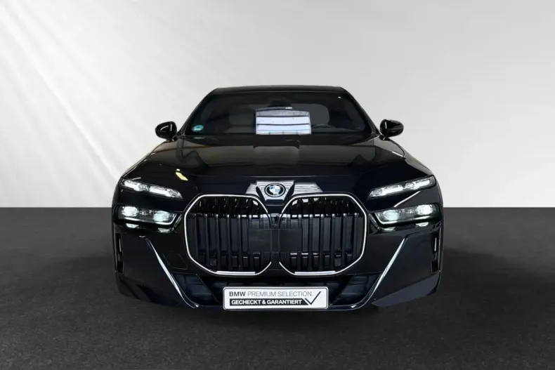 BMW 750 (Seria 7) din 2024 cu 17.500 km - oferta BMW230768 - foto 2
