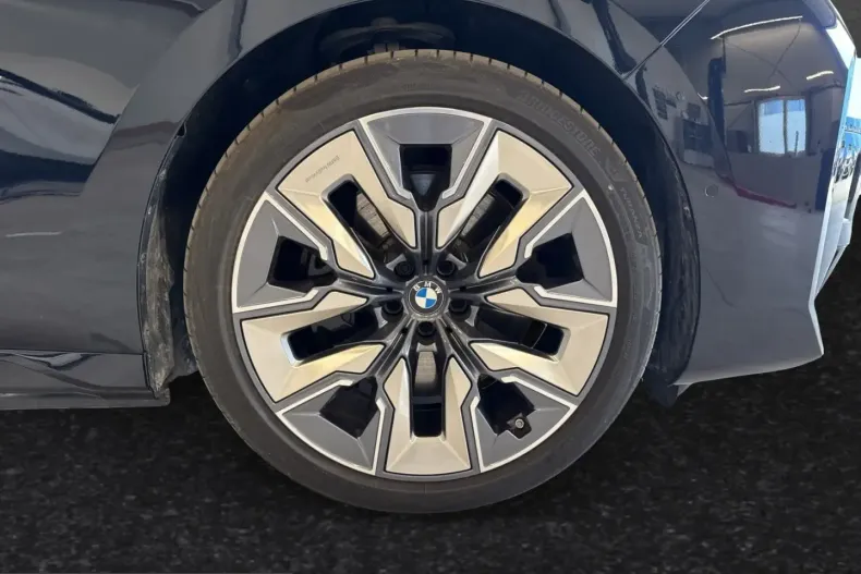 BMW 750 (Seria 7) din 2024 cu 17.500 km - oferta BMW230768 - foto 6