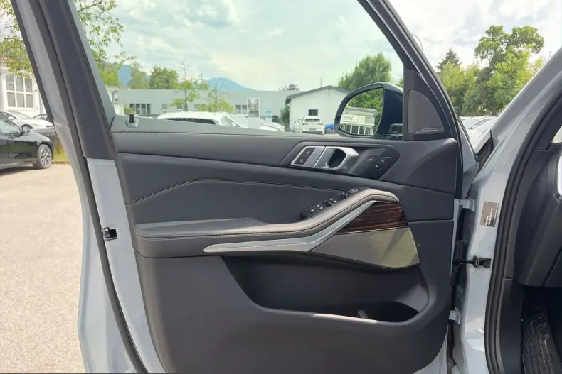 BMW X5 (Seria X) din 2024 cu 13.702 km - oferta BMW230769 - foto 8