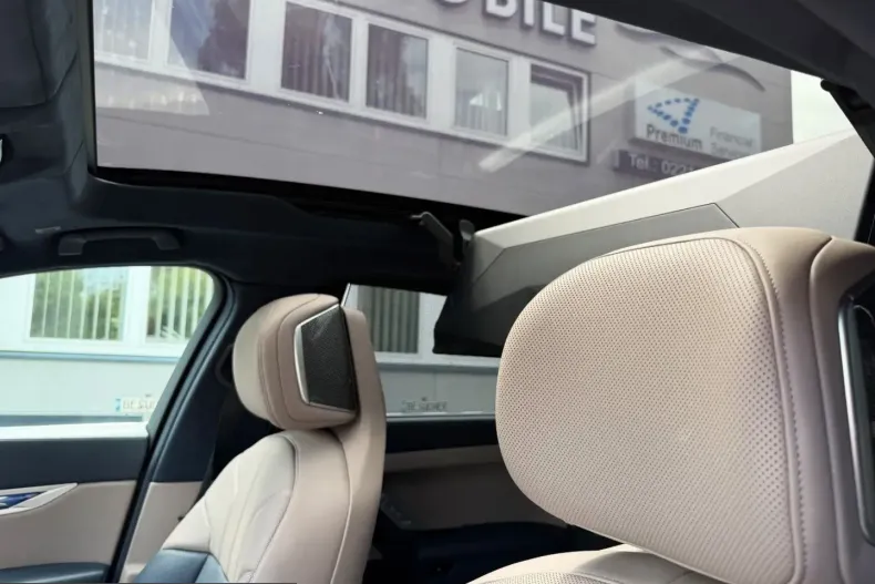 BMW 750 (Seria 7) din 2025 cu 61.713 km - oferta BMW230772 - foto 6