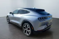 Ford Mustang Mach-E din 2023 cu 23.630 km - oferta FOR230774 - foto 3