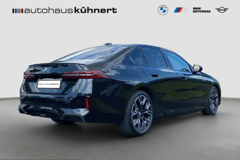 BMW 550 (Seria 5) din 2025 cu 27.024 km - oferta BMW230782 - foto 6