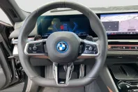 BMW 550 (Seria 5) din 2025 cu 27.024 km - oferta BMW230782 - foto 10