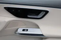 Mercedes-Benz E 300 (Clasa E) din 2025 cu 13.219 km - oferta MER230794 - foto 16