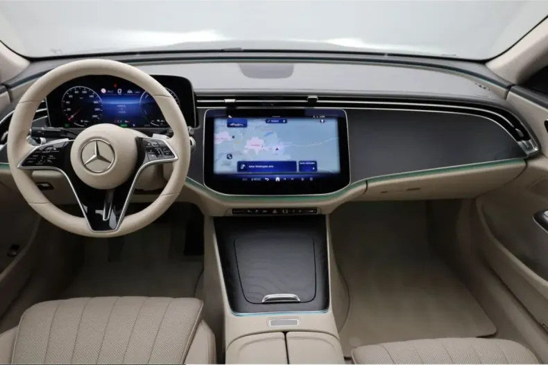 Mercedes-Benz E 300 (Clasa E) din 2025 cu 13.219 km - oferta MER230794 - foto 20