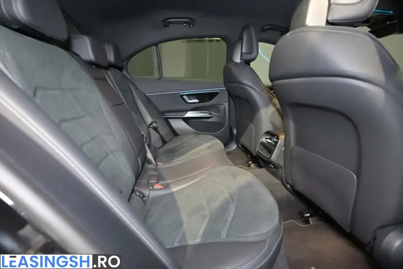 Mercedes-Benz E 220 (Clasa E) din 2025 cu 20.500 km - oferta MER230796 - foto 7