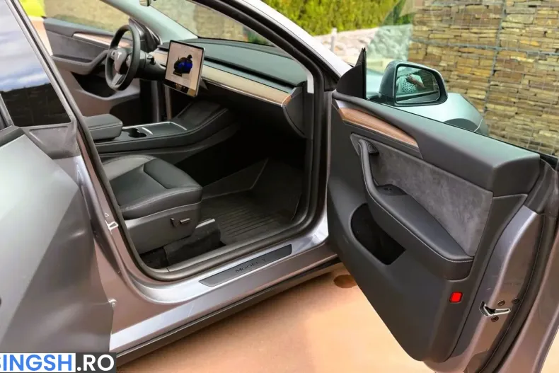 Tesla Model Y din 2025 cu 36.000 km - oferta TES230810 - foto 10