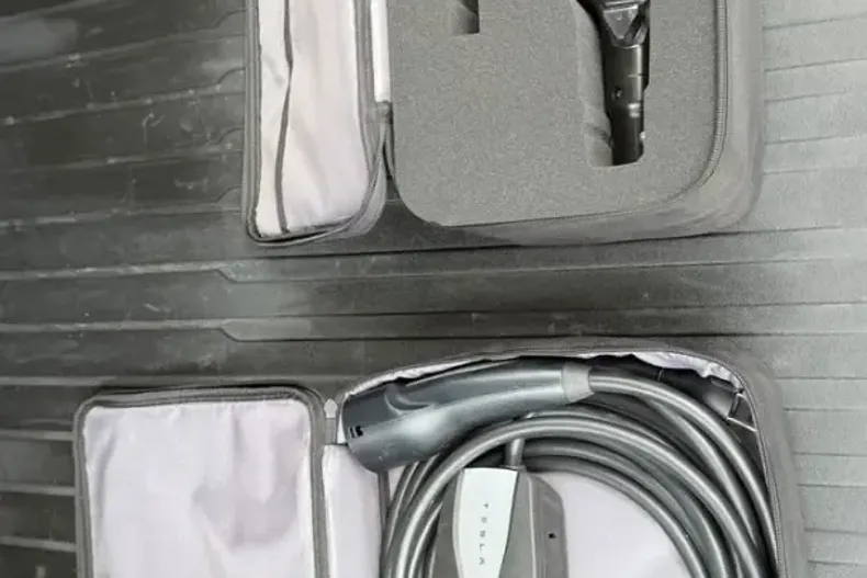 Tesla Model Y din 2025 cu 36.000 km - oferta TES230810 - foto 11