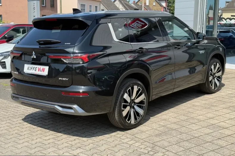 Mitsubishi Plug-in Hybrid Outlander din 2025 cu 11.865 km - oferta MIT230820 - foto 4