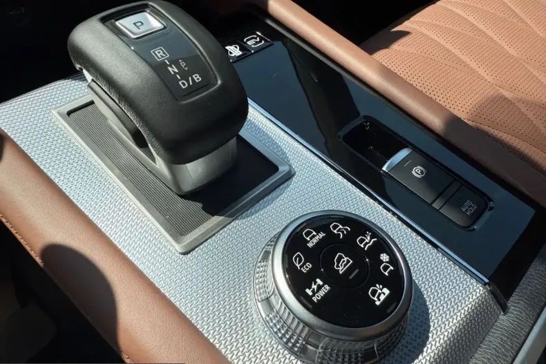 Mitsubishi Plug-in Hybrid Outlander din 2025 cu 11.865 km - oferta MIT230820 - foto 14