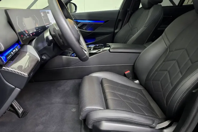 BMW 540 (Seria 5) din 2025 cu 26.900 km - oferta BMW230827 - foto 15