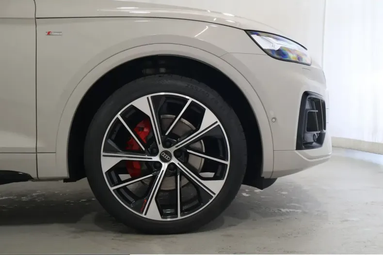 Audi Q5 din 2025 cu 29.241 km - oferta AUD230829 - foto 4