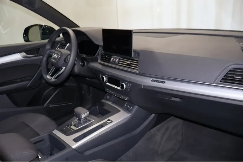 Audi Q5 din 2025 cu 10.085 km - oferta AUD230830 - foto 14