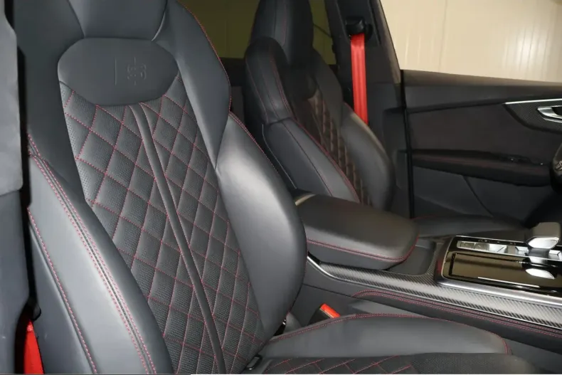 Audi SQ8 din 2025 cu 18.291 km - oferta AUD230834 - foto 7